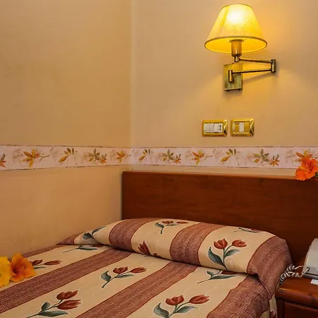 Monopol 3* Puerto de la Cruz (Tenerife)